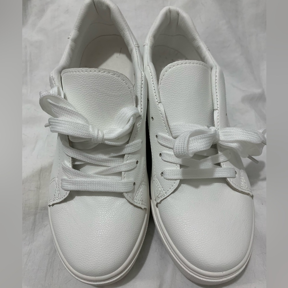 NIB SHEIN White Sneakers